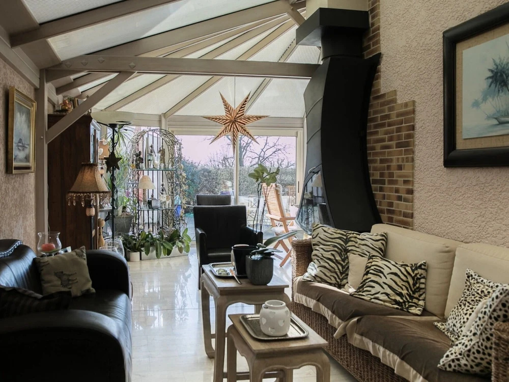 Villa in Nalliers With Private Pool and Garden