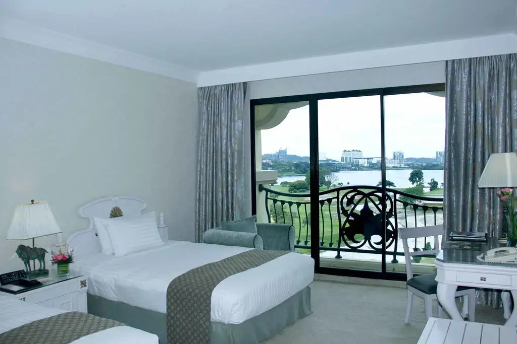 Palace Of The Golden Horses Hotel