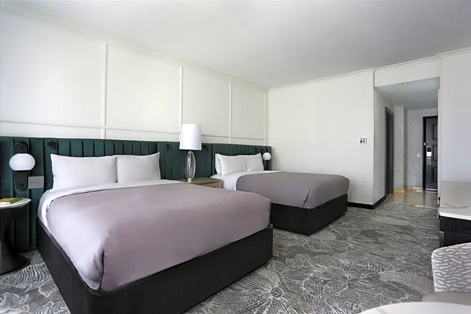 Deluxe Quadruple room