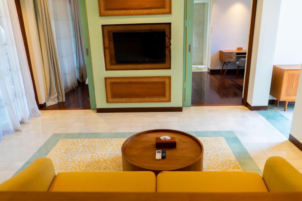 Fourteen Roses Boutique Hotel Legian
