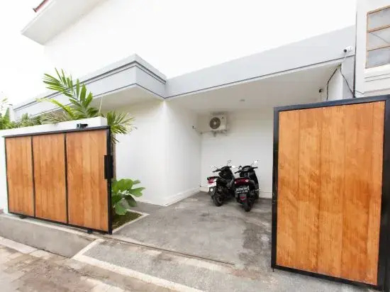 Design Luxury 3BR Villa I Private Pool I Aircon I Kitchen I Garden I Airport Service