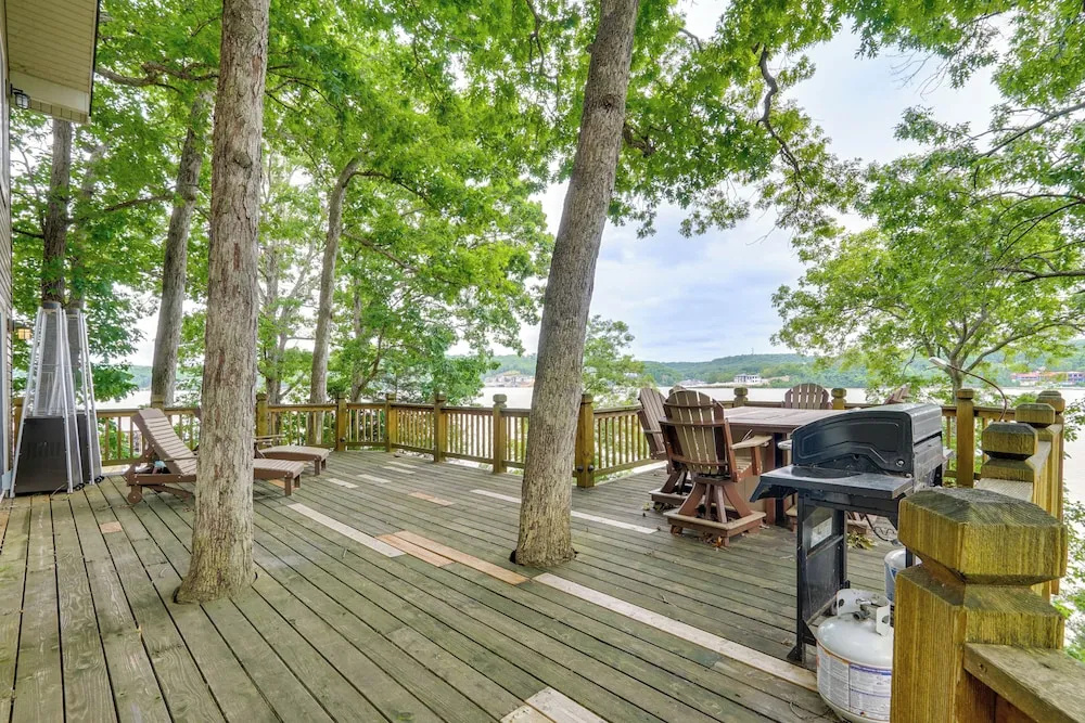 Dock & Lake Access! Family Escape in Osage Beach