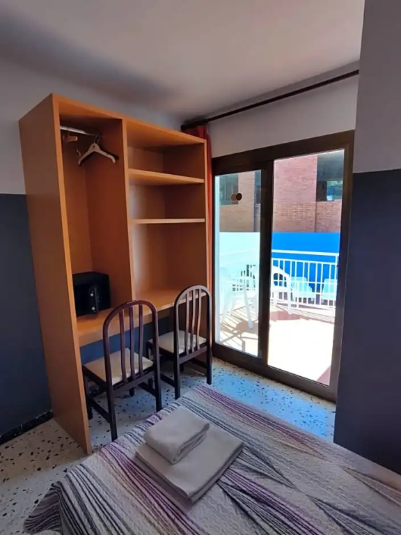 Economy room