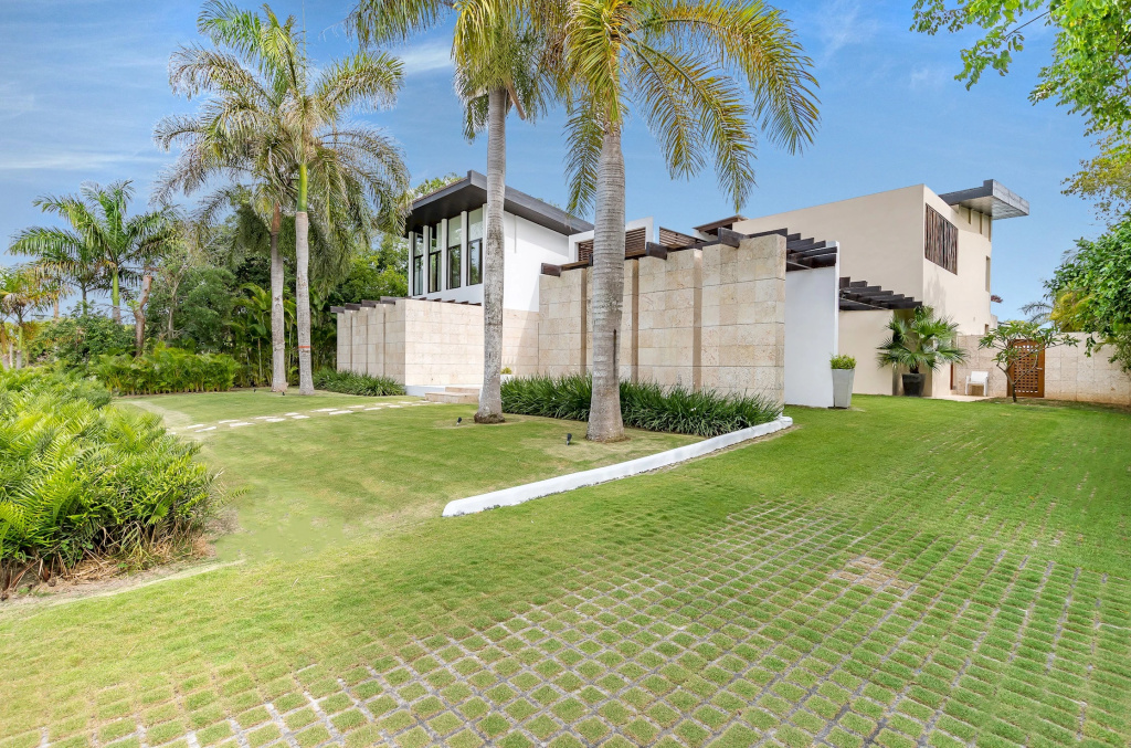 Luxury Villa at Puntacana Resort Club With Private Pool Terrace Golf Carts Butler Maid