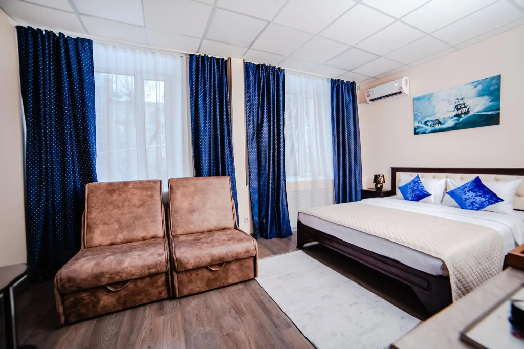 Business Lounge Hotel - Tap to explore photos