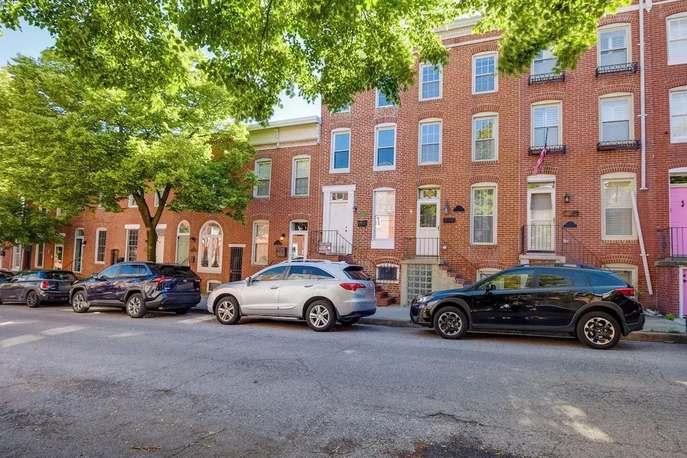 1 Mi to to M&T Bank Stadium: Home w/ Rooftop Patio