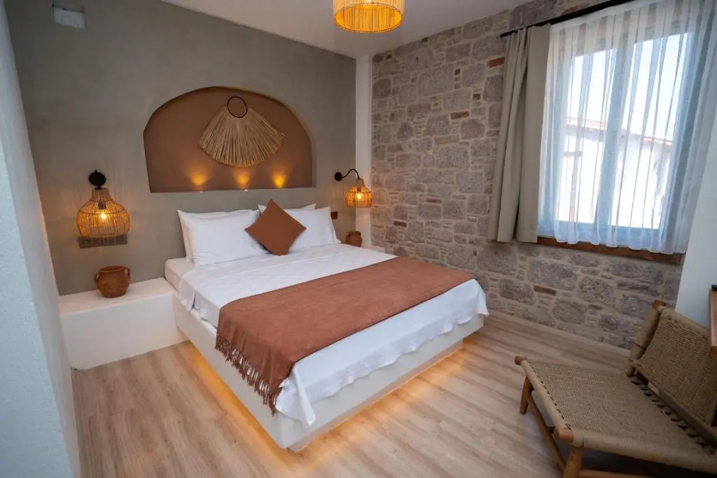 Standard Double room with sea view (full double bed)