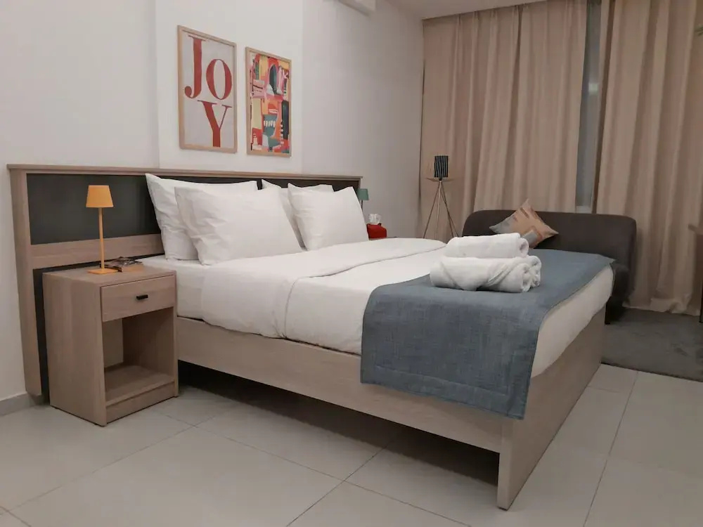 Comfort room