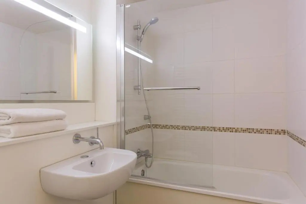 Kyriad Annecy Nord - Epagny	Hotel - Chambres