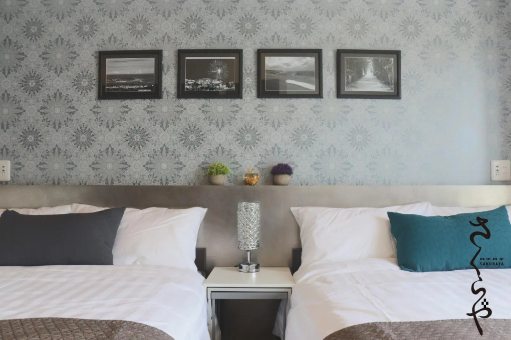 Standard Double room with balcony (full double bed)