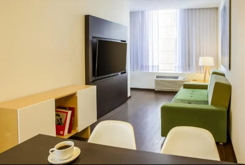 Fiesta Inn Centro Historico - Chambres