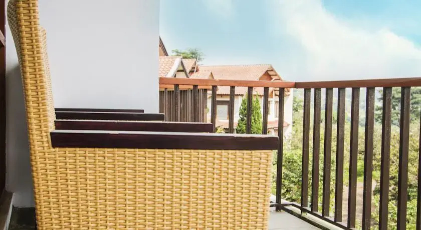Permai Villa Dago with Pool - Resor Dago Pakar Bandung