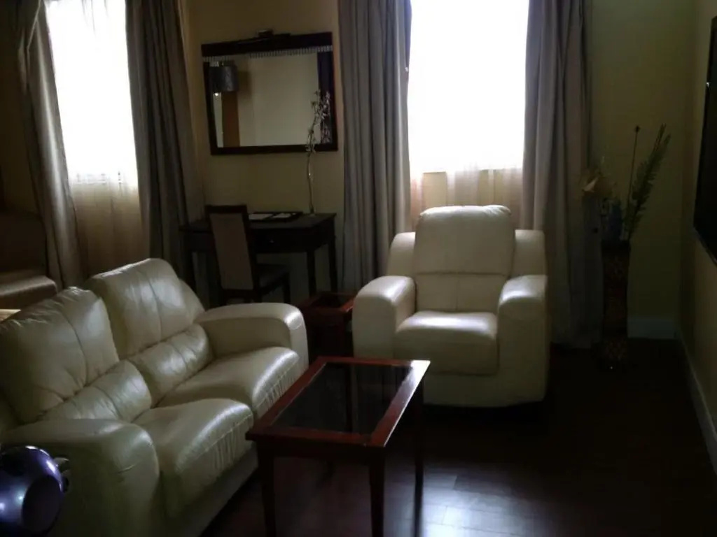 Deluxe Suite with view
