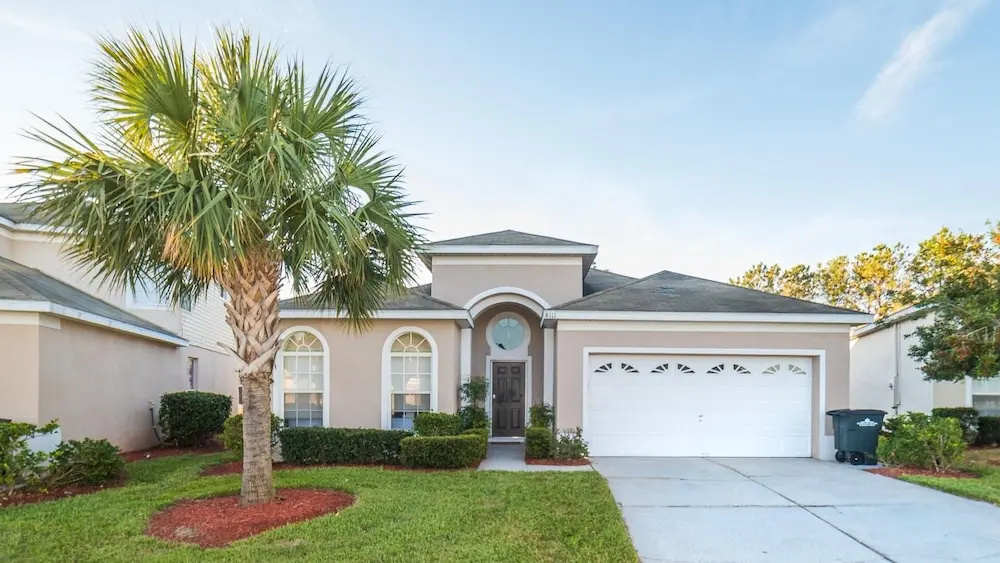 8111 Sun Palm Drive
