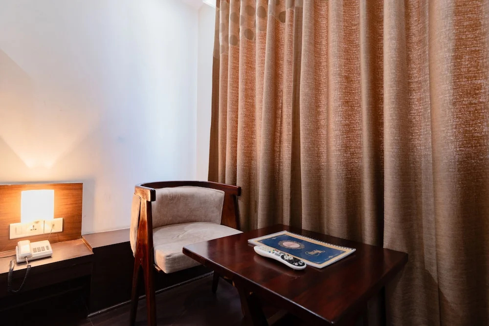 Hotel Krishna by KeyMagics - Chambres