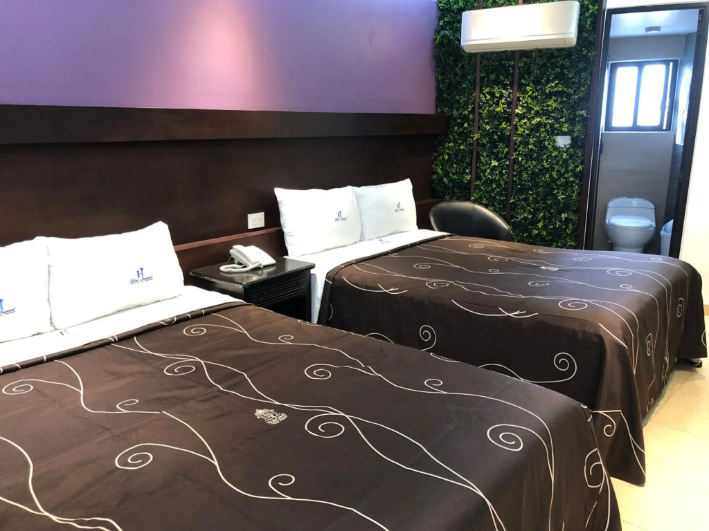 Hotel Imperial — 4