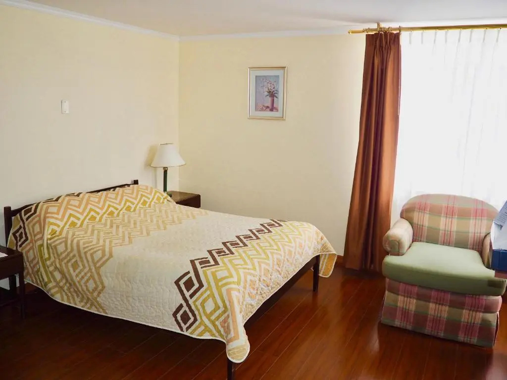 Hotel 6 de Diciembre - Chambres