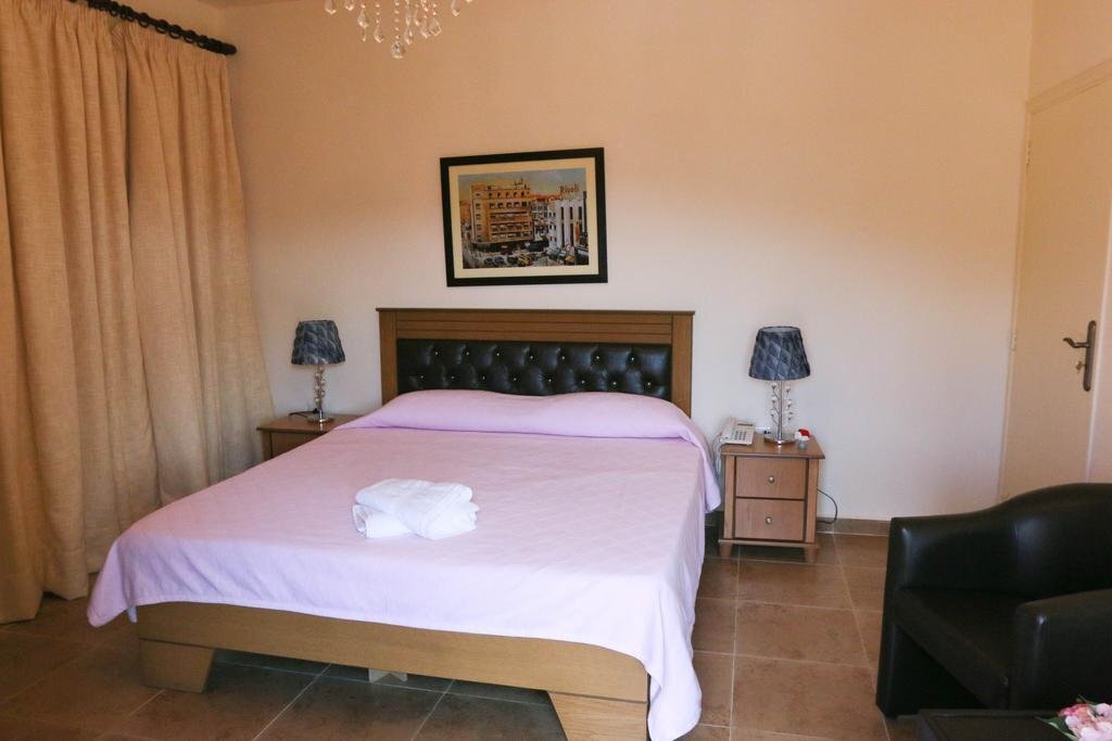 Oak Hills Hotel - фото 1