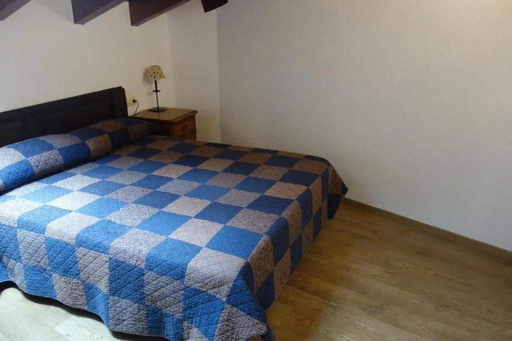 Double Studio (full double bed)
