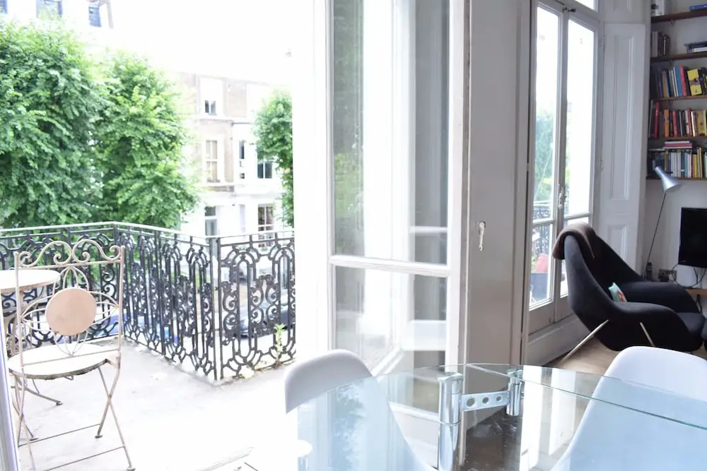 1 Bedroom Flat in Notting Hill With Mezzanine