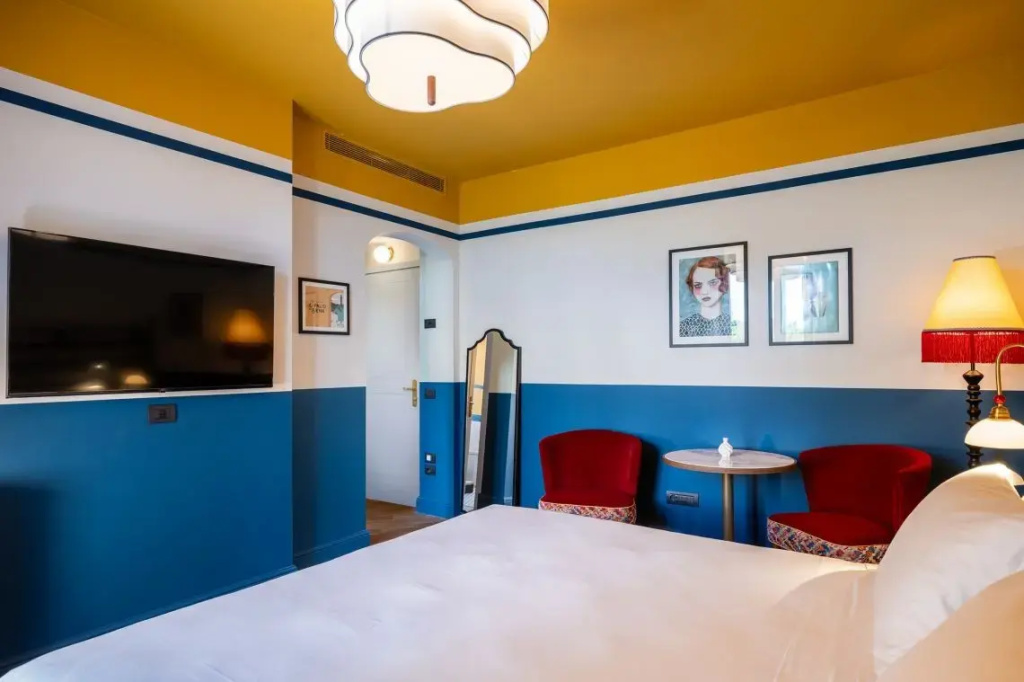 Deluxe Double room with garden view (full double bed)