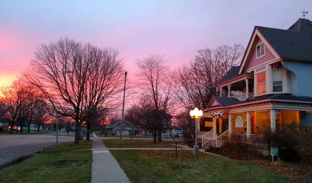 The Blue Belle Inn Bed and Breakfast