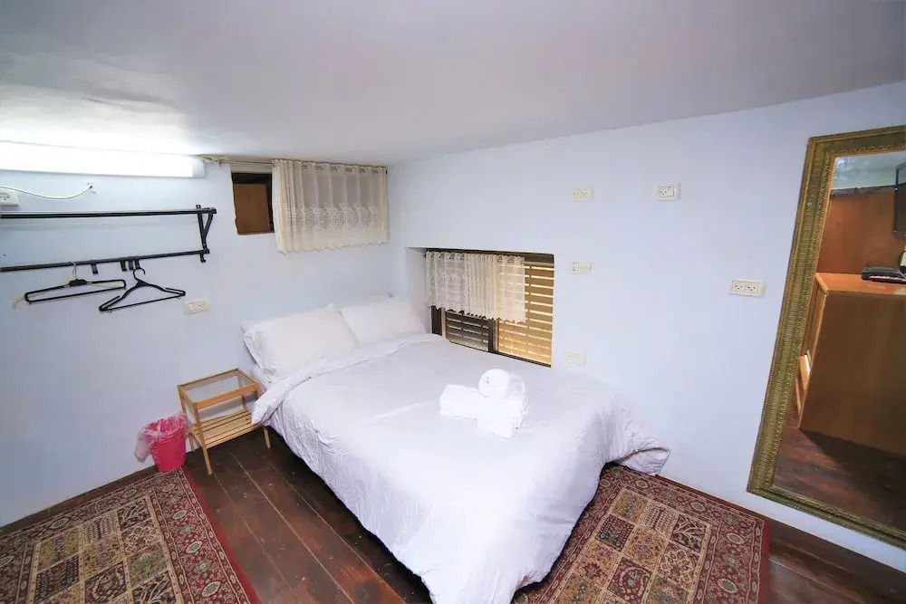 Ahuzat Shaul - Apartment