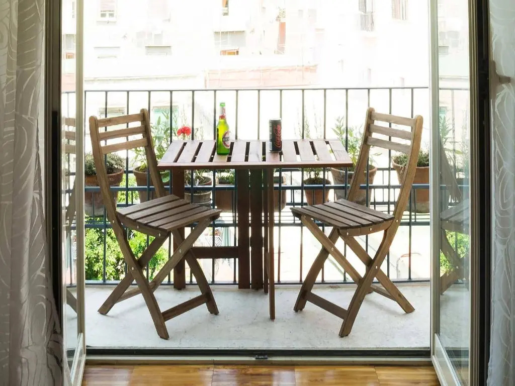 Standard Double room with balcony (full double bed)