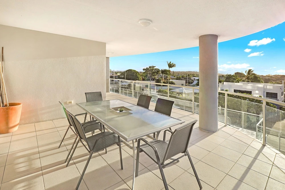 2 Bedrooms Apartment with balcony