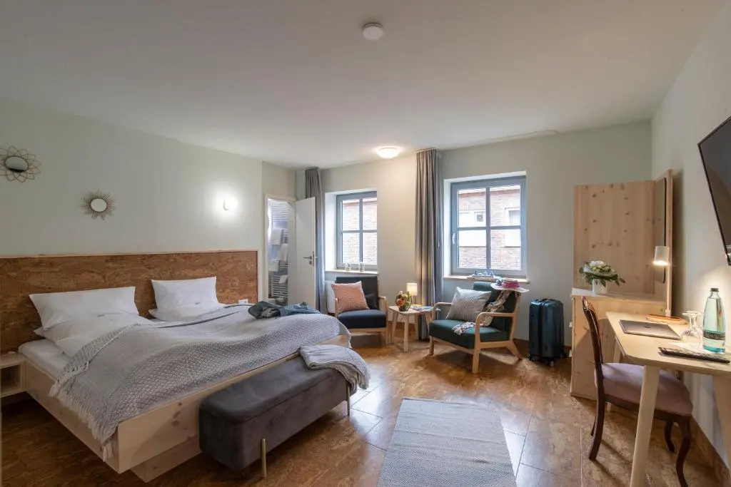 Standard Double room (full double bed)