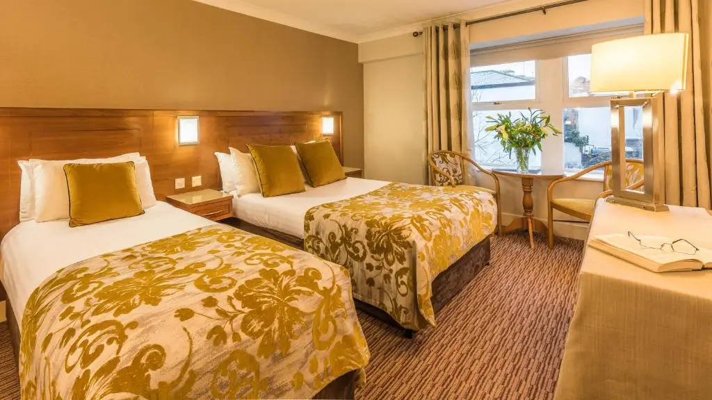 Clew Bay Hotel - Chambres