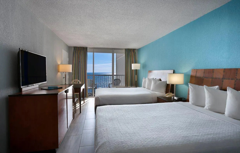 Standard Double room oceanfront (full double bed)