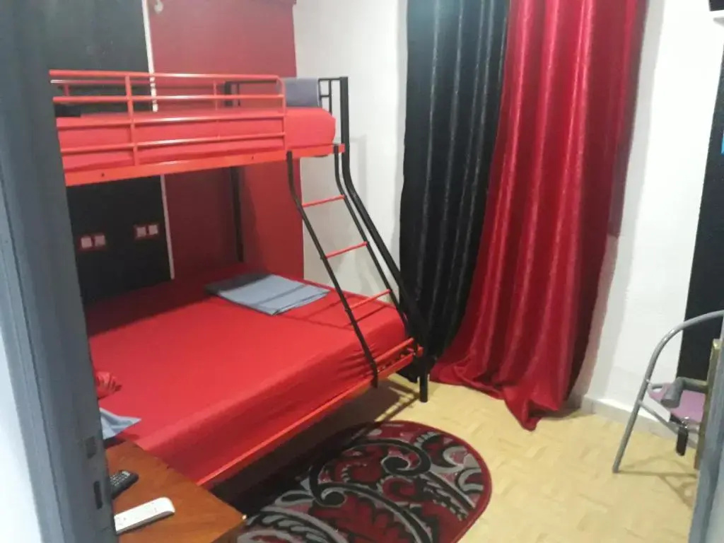 Economy room