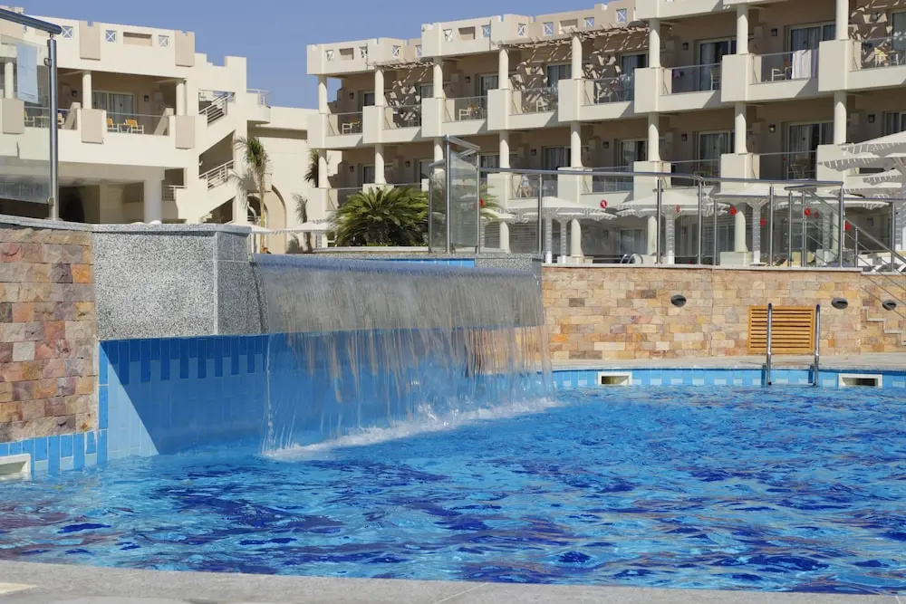 Sirena Beach Resort  Spa - фото 23