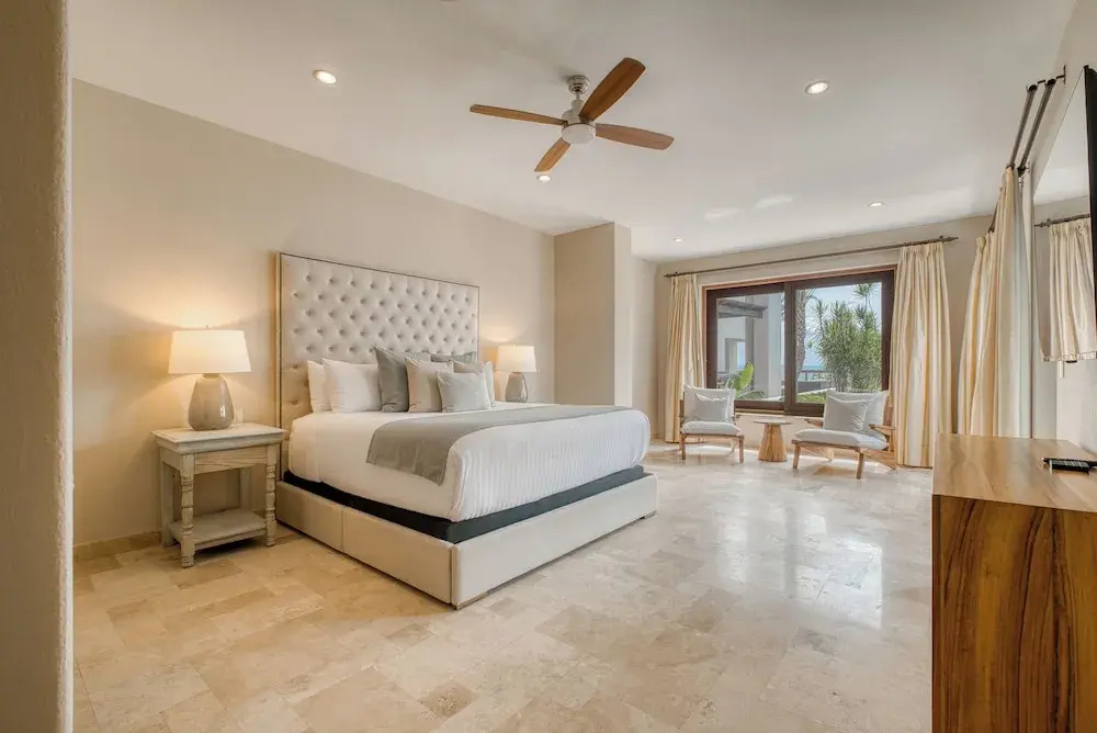 3 Bedrooms Deluxe Apartment with balcony and with sea view