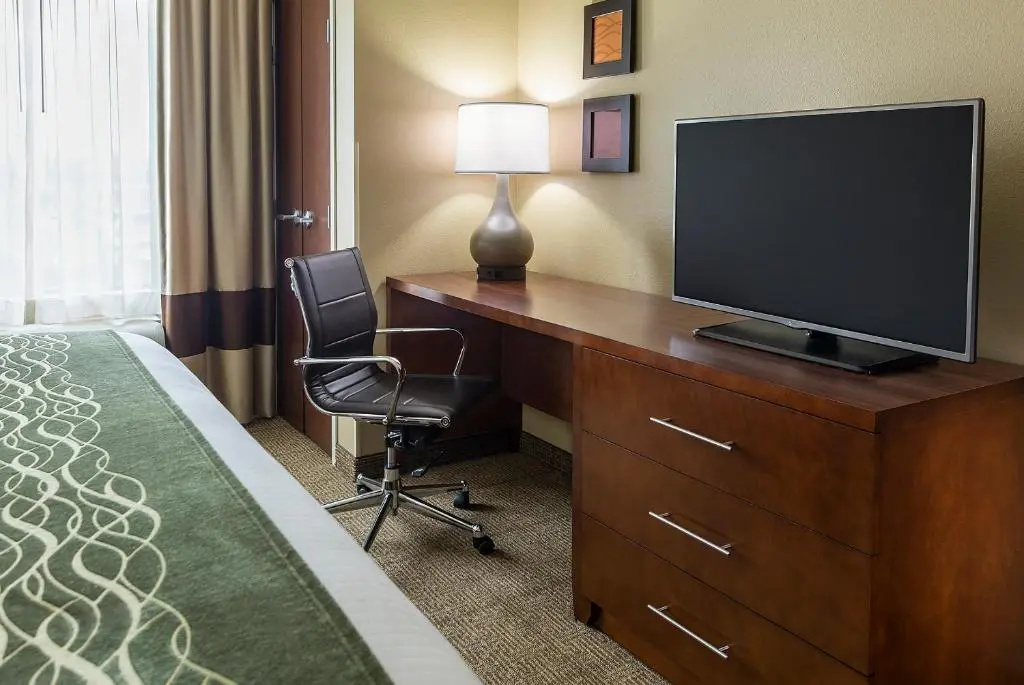 Comfort Inn & Suites West - Medical Center - Chambres
