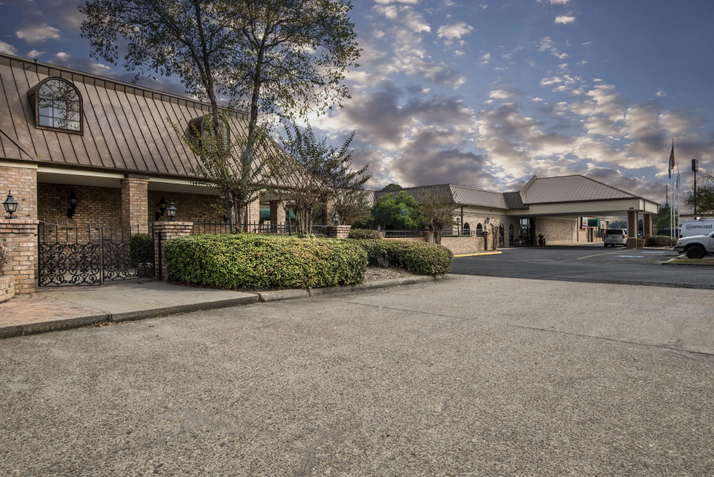 Rodeway Inn & Suites and Conference Center