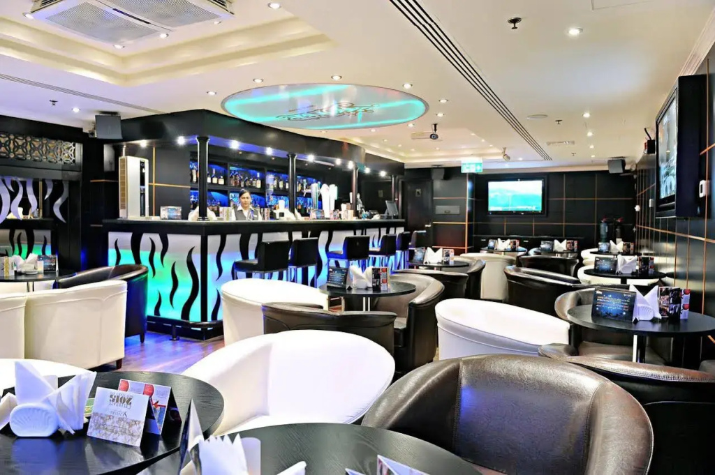 Signature Inn Deira - Free Parking 39