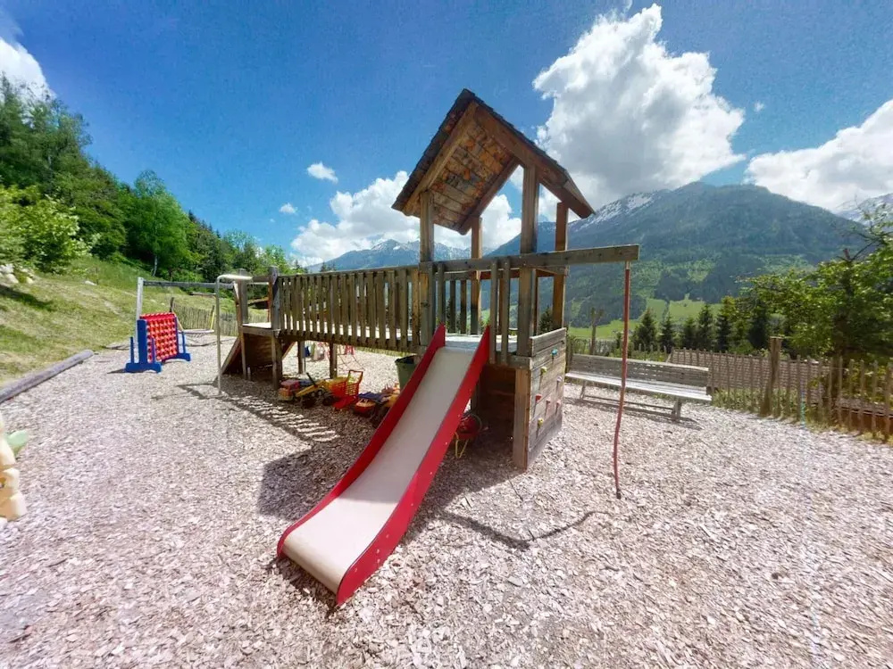 Chalet in Wildkogel Near Ski Slopes