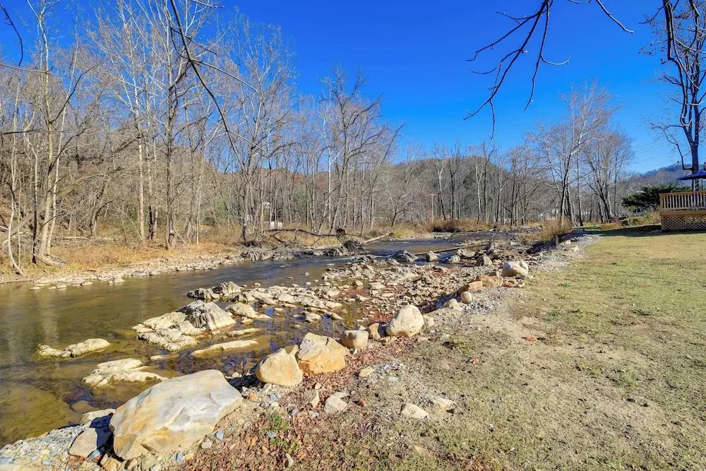 Walk to Dtwn Damascus: Cabin w/ Creek Views!
