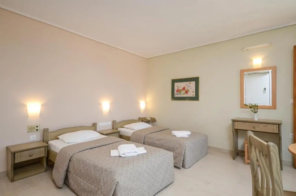 Double Studio with sea view (full double bed)