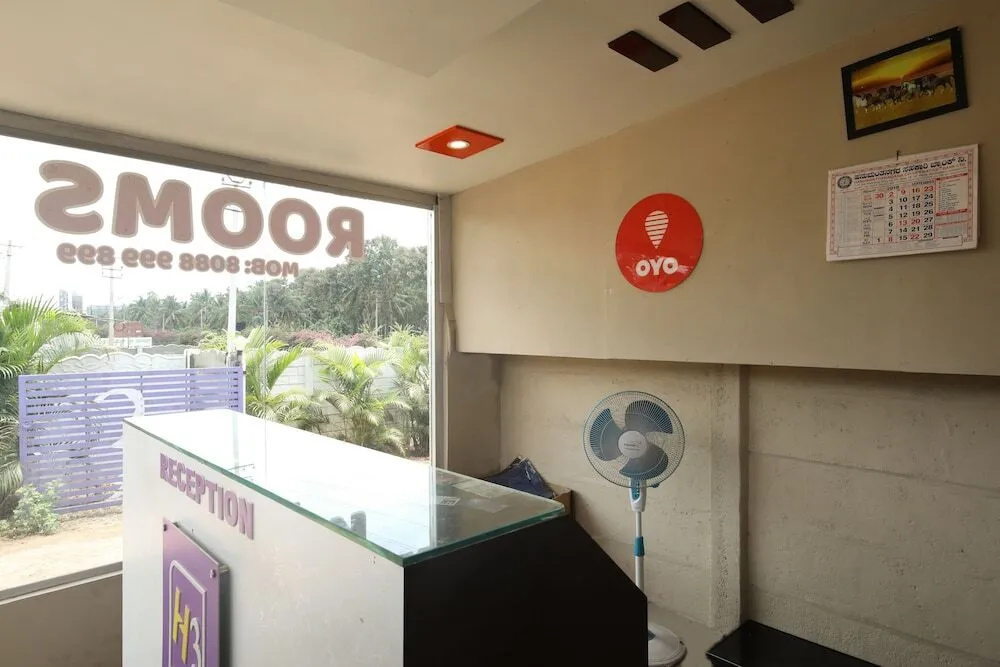 H3 Rooms By OYO Rooms