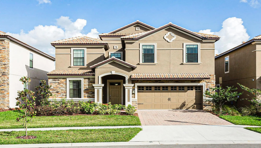 8BR Disney Home w Pool SPA Theater Near Clubhouse
