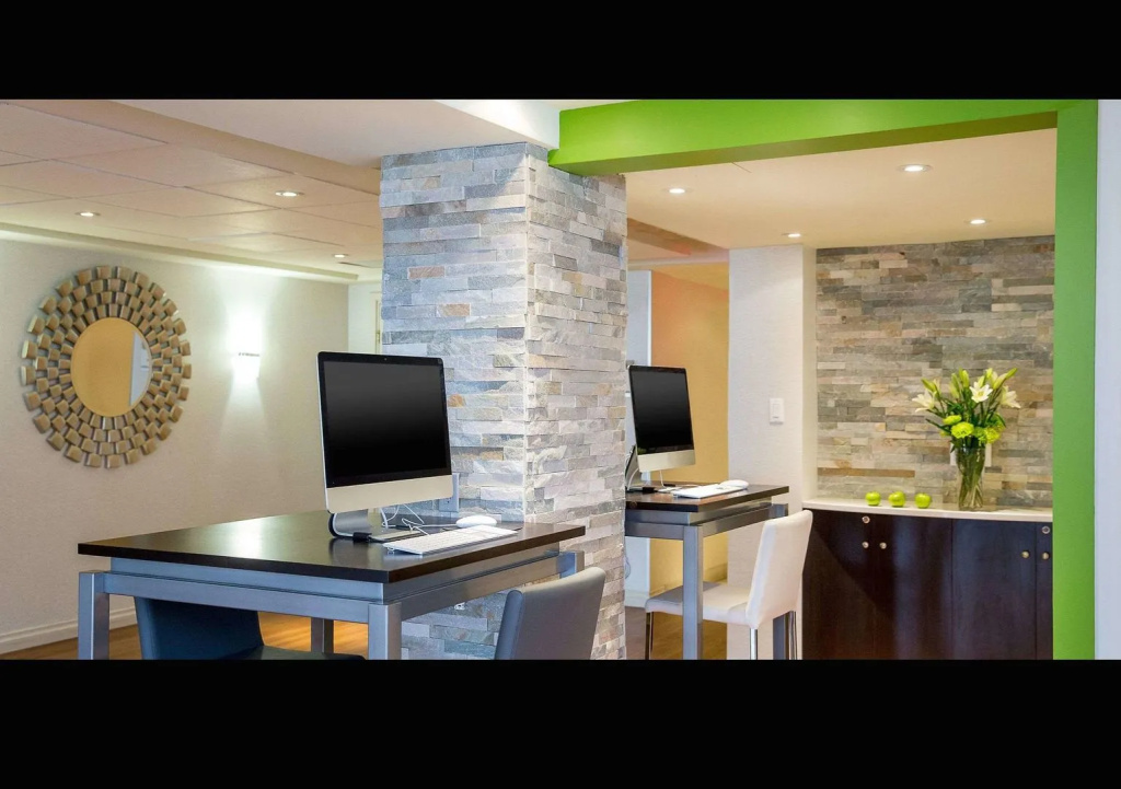 Spark by Hilton Montreal Brossard - Général