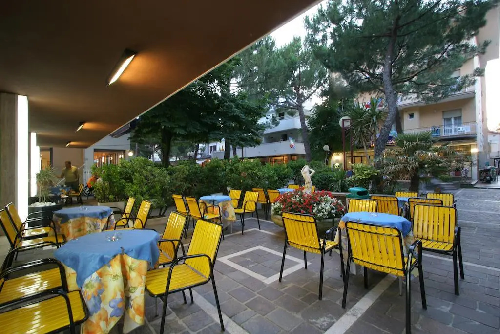 Hotel photo 8