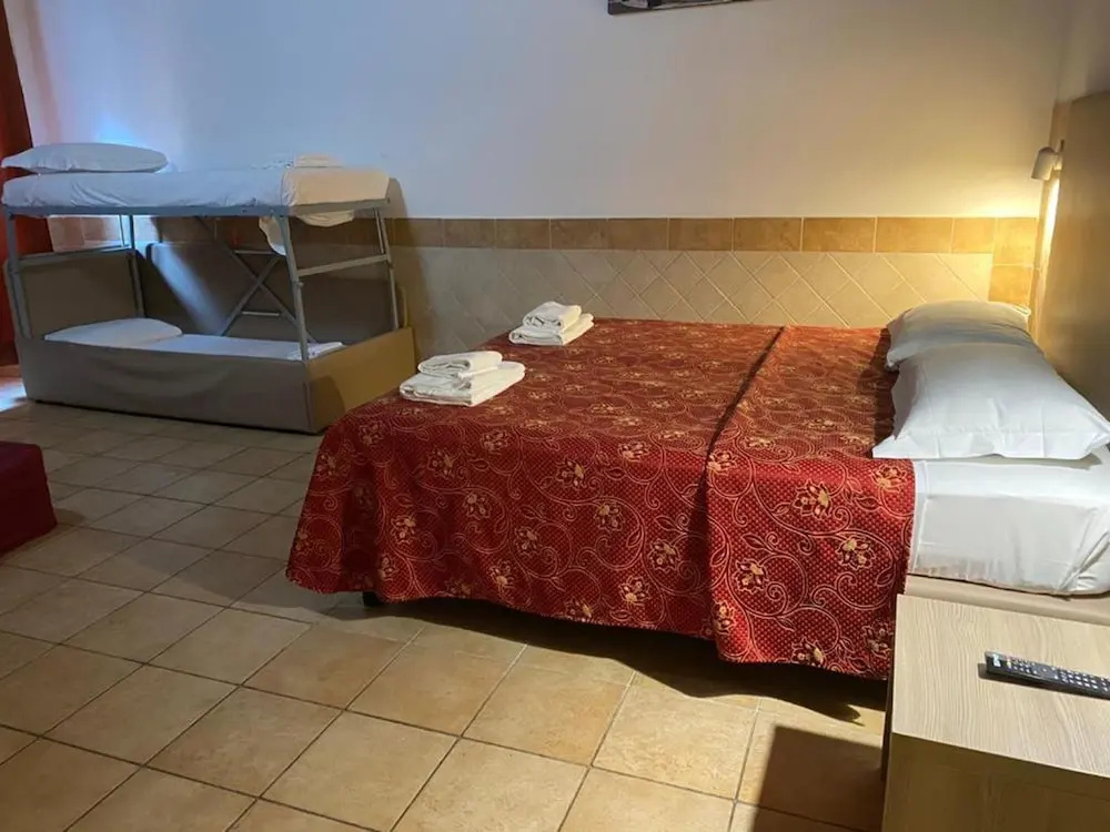 Classic Quadruple room