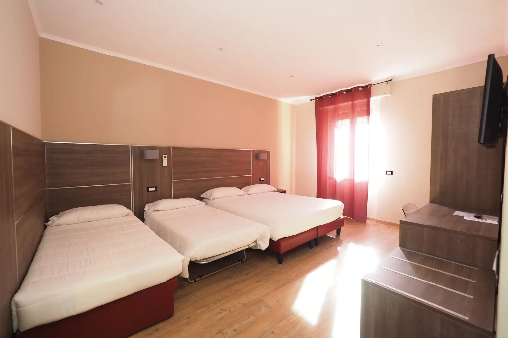 Hotel photo 12