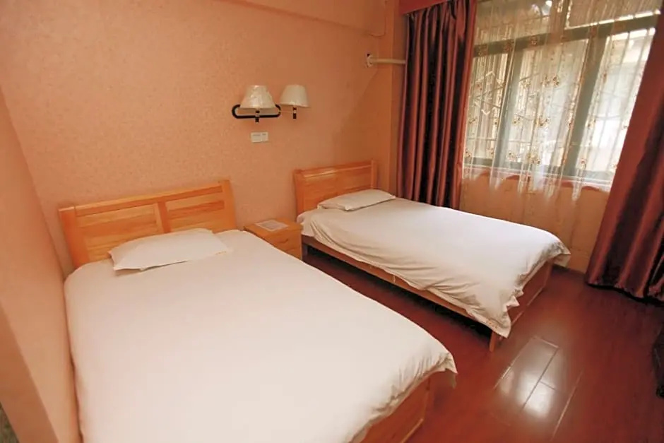 Deluxe Double room (2 twin beds)