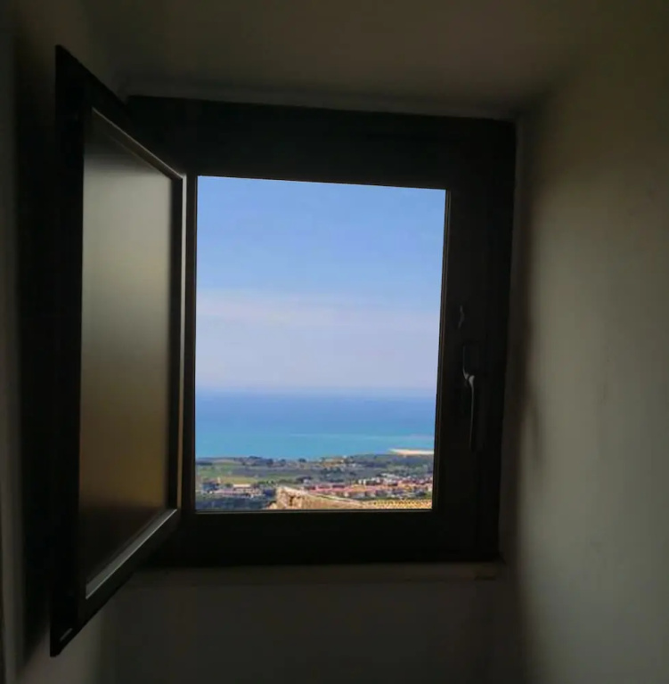 Deluxe Quadruple room with sea view