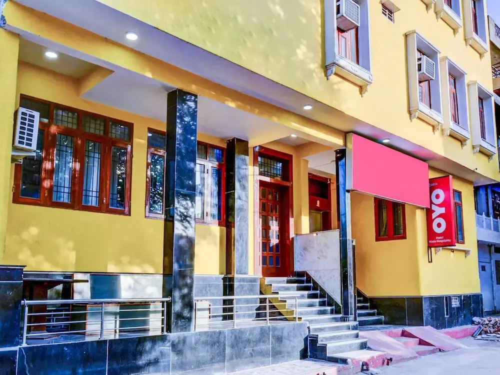OYO 22110 Hotel Karni Palace